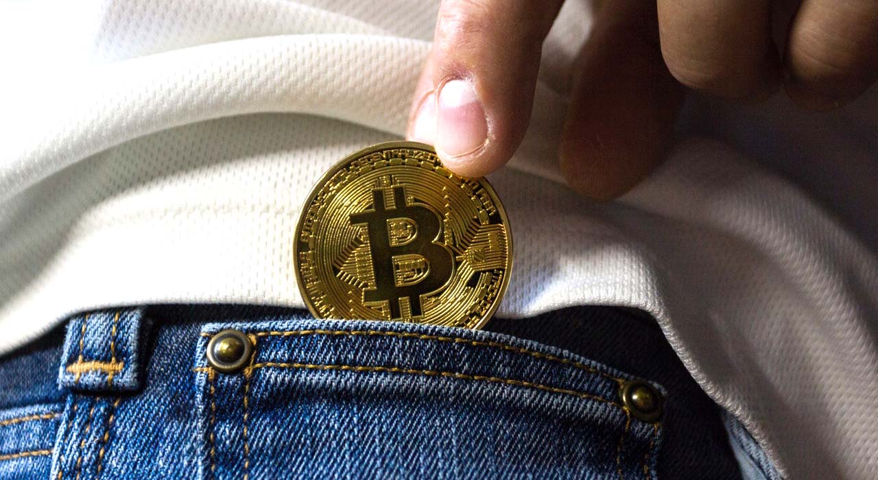 What are cryptocurrencies and what are they used for? Benefits and risks of Bitcoins, Crypto IRA investing.